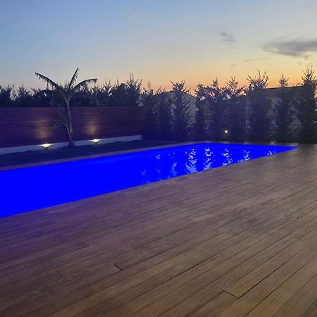 Sea La Vie Luxury Villa 2 - Private Swimming Pool With Jakuzzi Inside Vari  Bagian luar foto